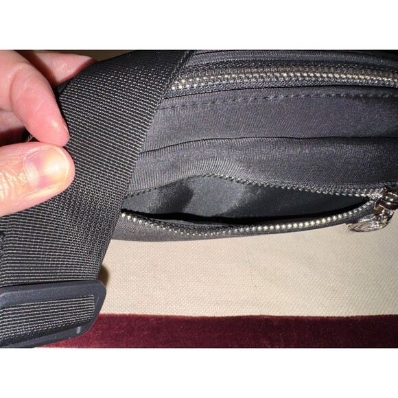 Steve Madden Black Belt Bag/Fanny Pack/ Crossbody Adjustable NWT - Picture 5 of 6